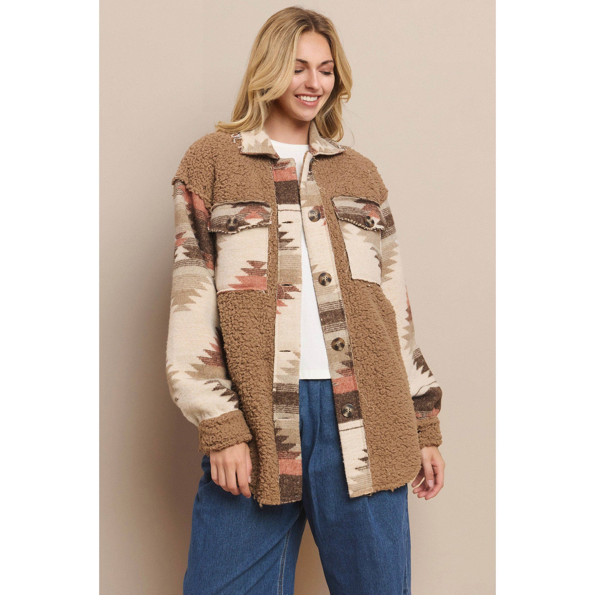 FLEECE JACQUARD COMBINE SHACKET WITH POCKET: CARAMEL