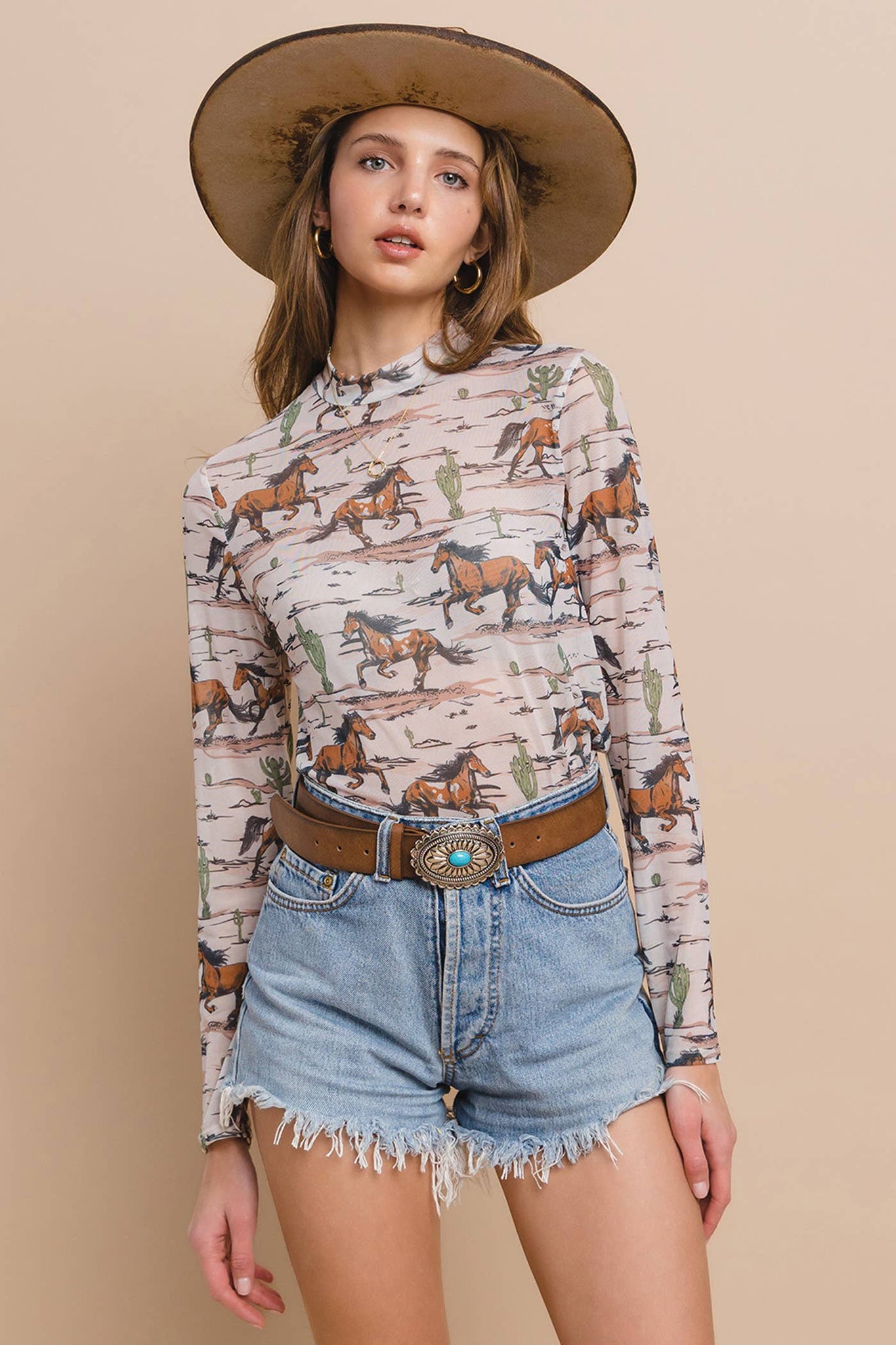 T1502-5223-Western Horse Stables Print Mesh Top: WESTERN PRINT