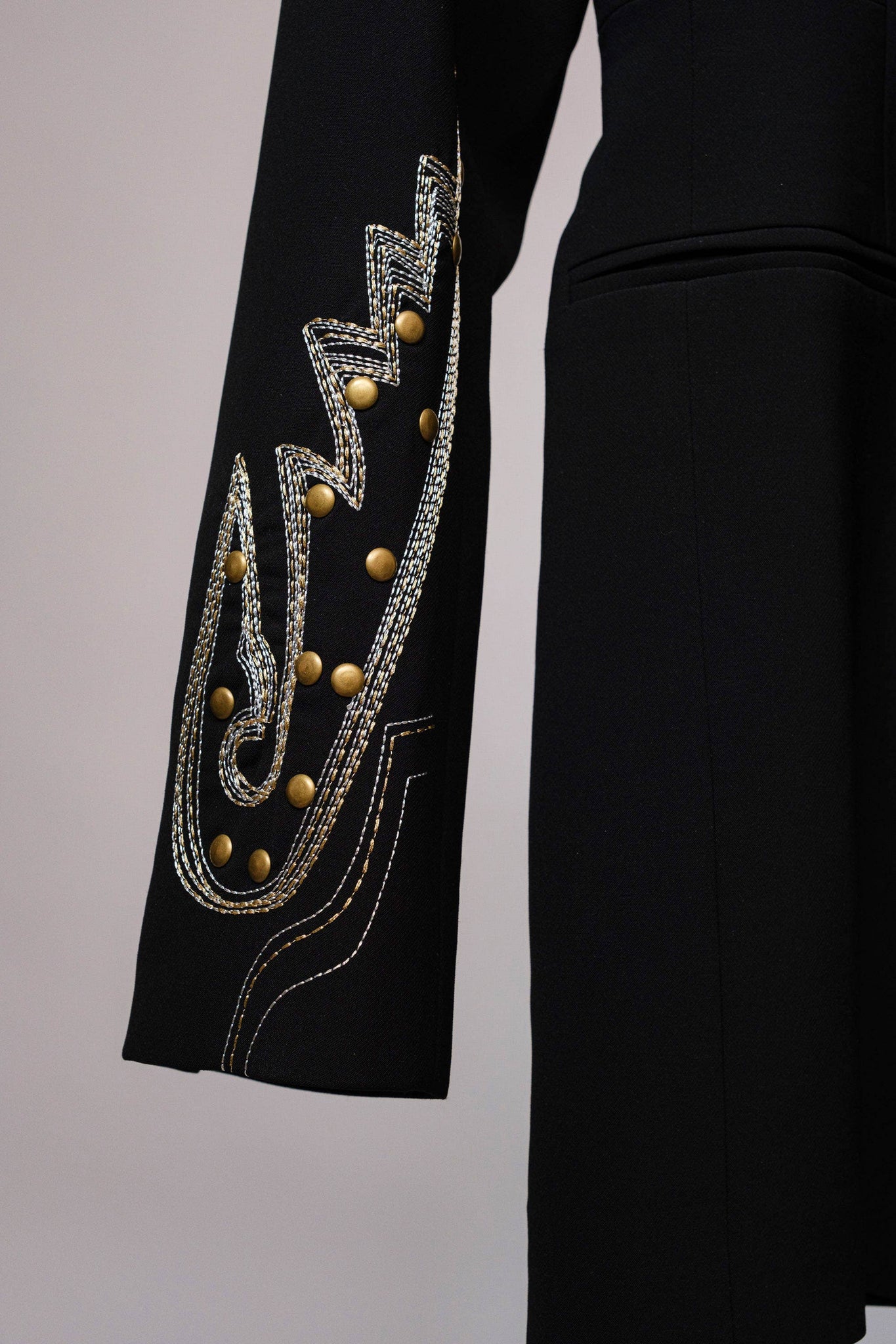 23503J - Woven Suiting Embroidered Tunic Blazer: BLACK