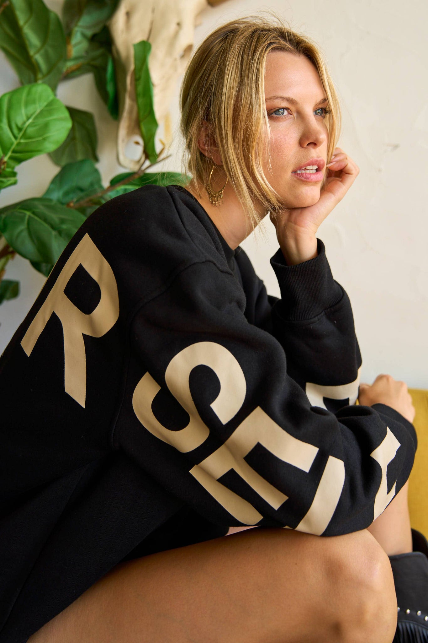 Be Yourself Love Yourself Printed Oversized Sweatshirt: BLACK