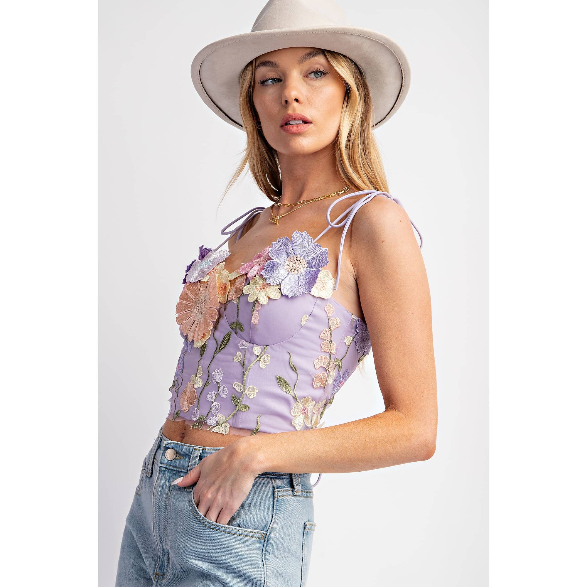3D FLOWER EMBROIDERY TANK TOP: Lavender