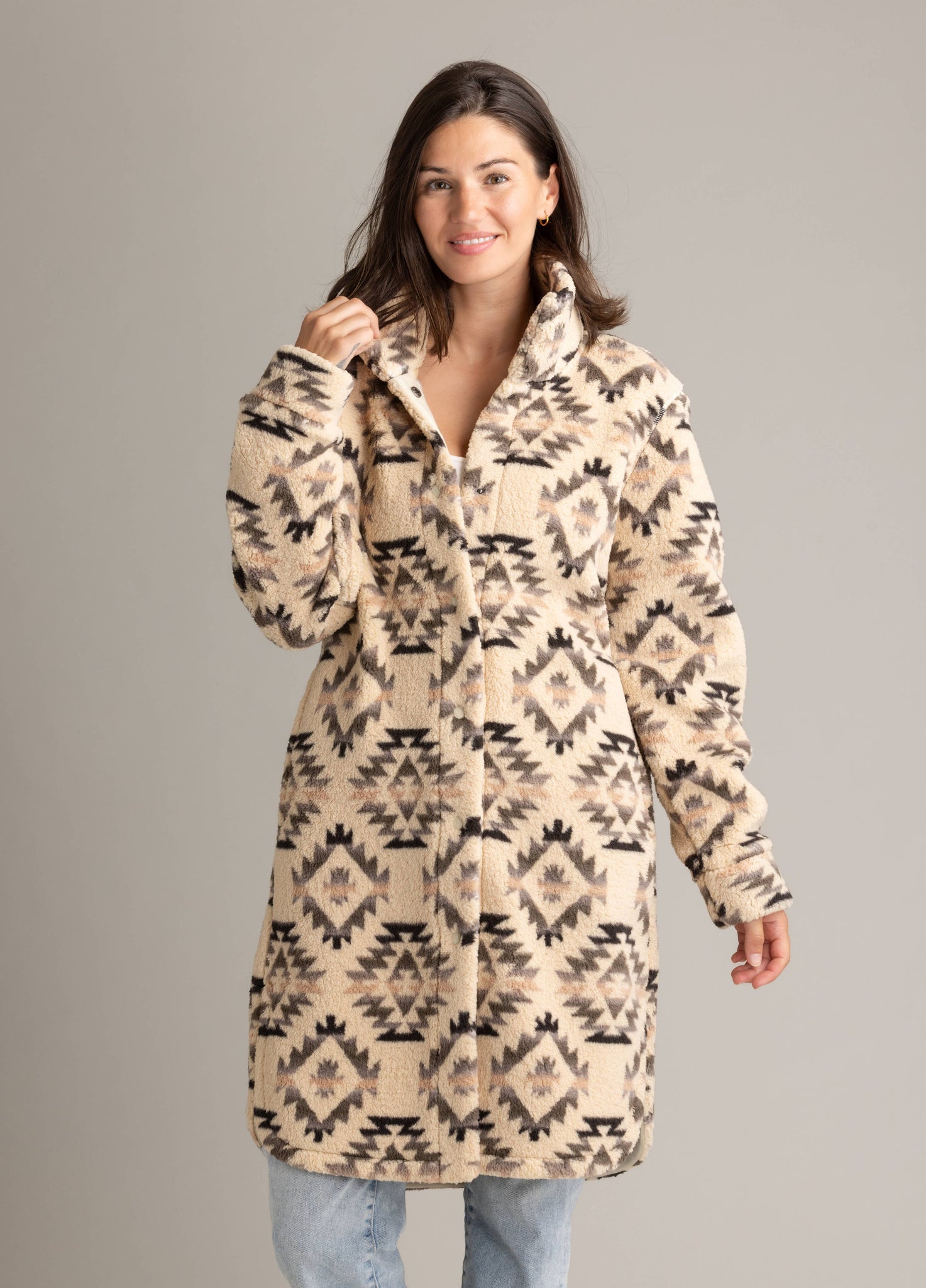 Women's Ainsley Long Ultra Plush Sherpa Shacket: Wood Ash Diamond Aztec