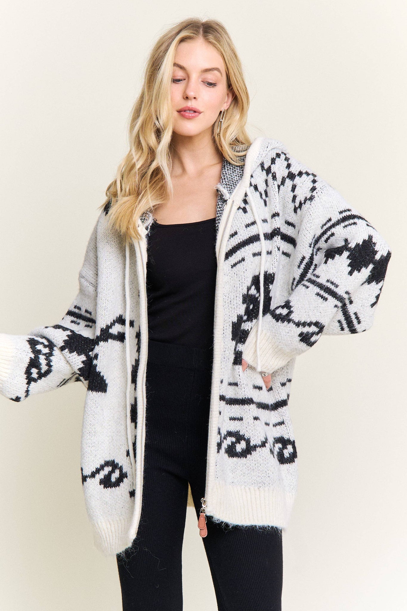 CESW4139-ZIP-UP AZTEC HOODED KNIT CARDIGAN:ONESIZE