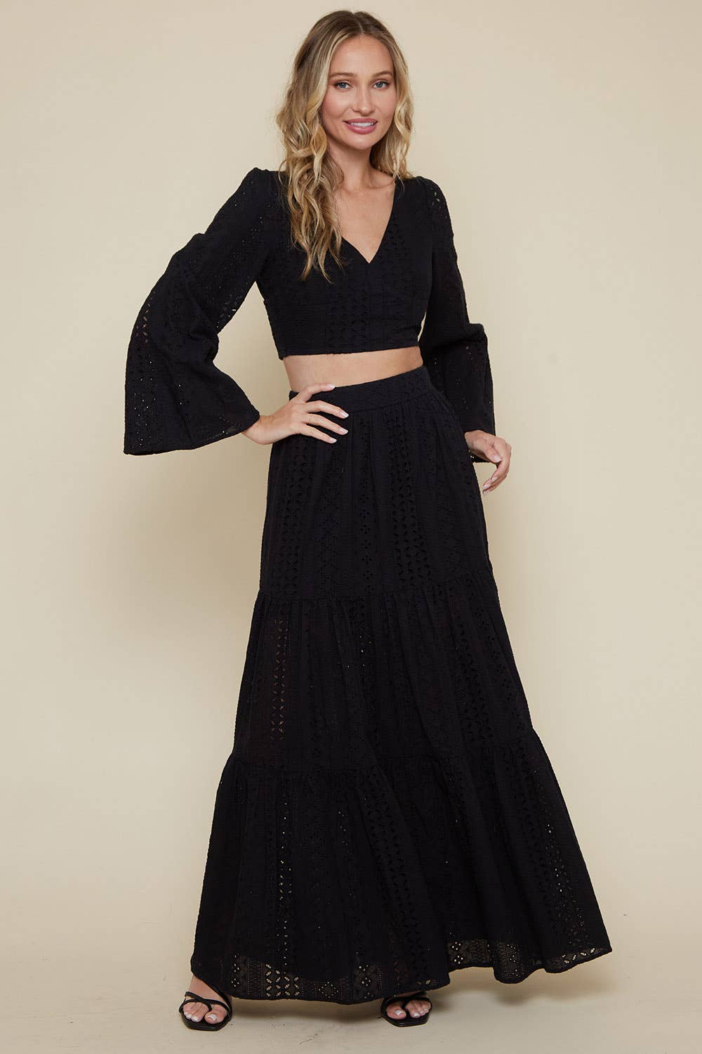 SIT3578A BLACK EYELET TOP WITH BELL SLV AND SMOCKED BACK