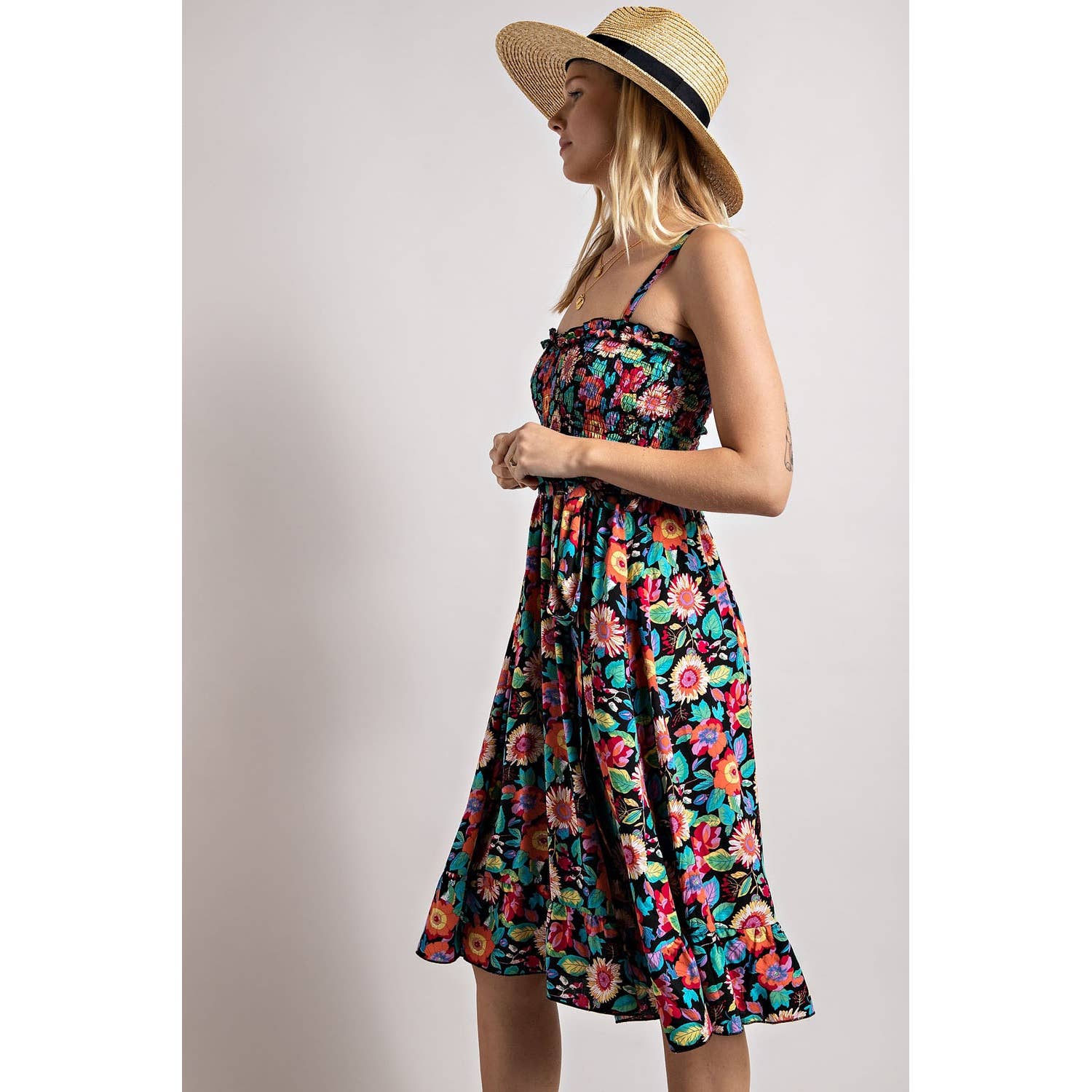 FLOWER PRINT SMOCKING DRESS: Black Combo