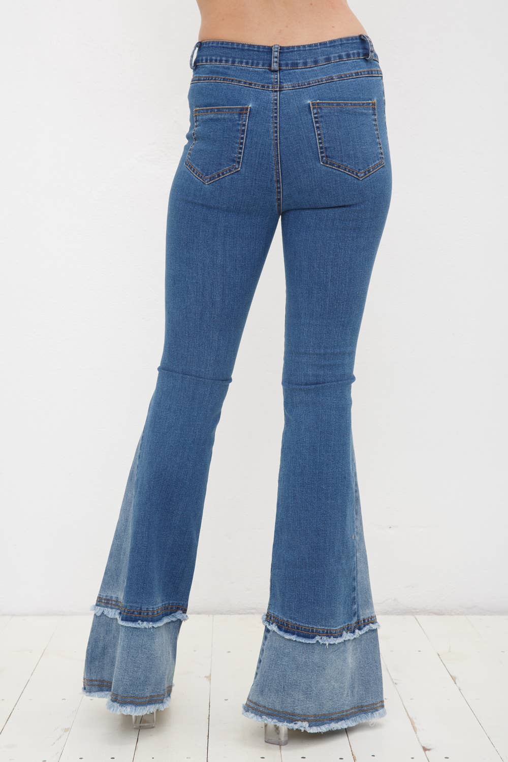 17391P - Two Tone Frayed Detail Bell Bottom Denim Jeans: DARK DENIM