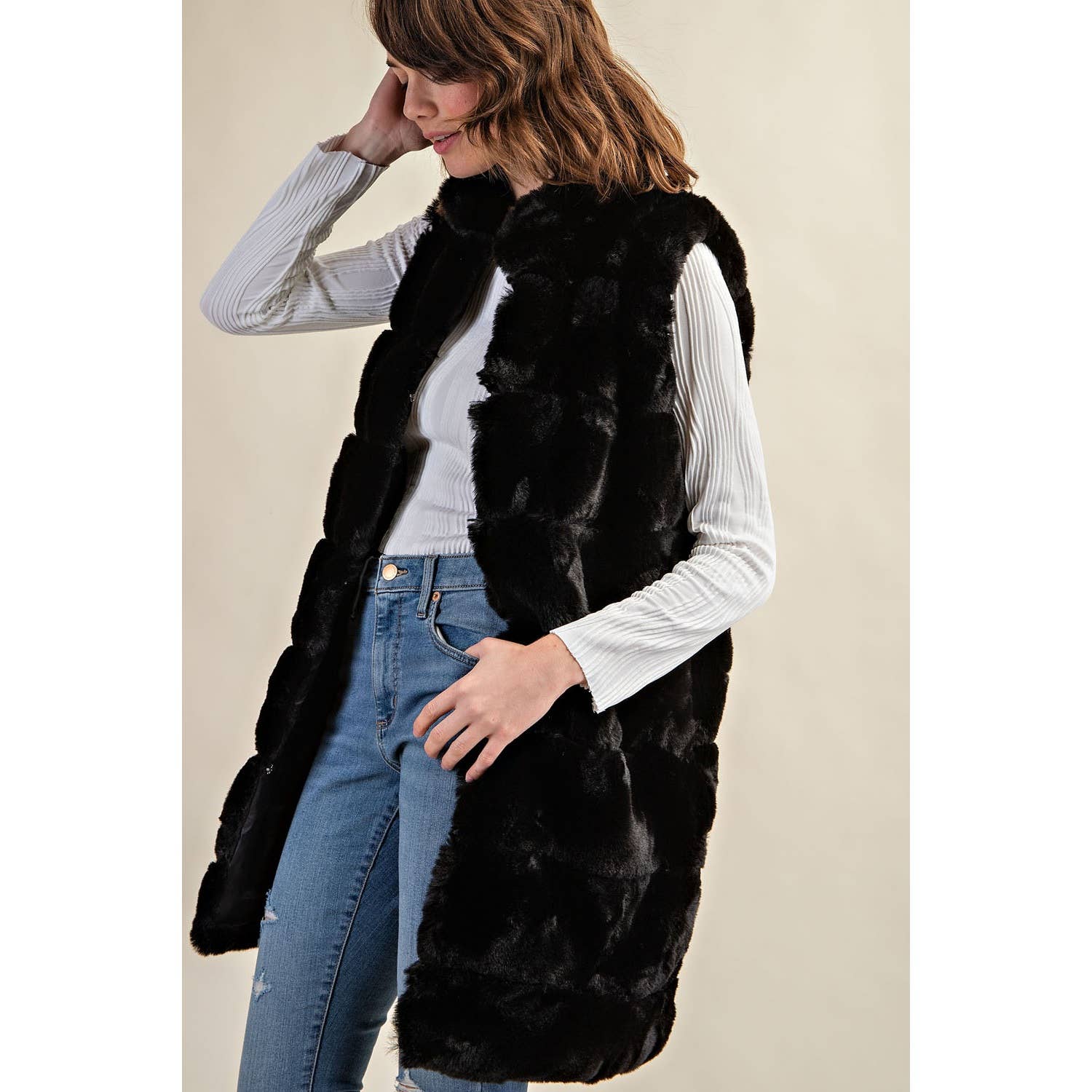 LONG FURRY TIERED HIGH NECK PUFFER VEST: Black