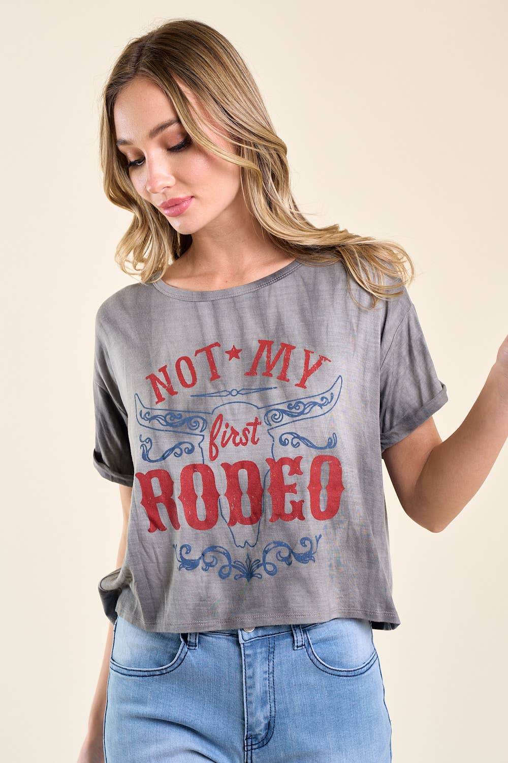 ST3638K CHARCOAL NOT MY FIRST RODEO GRAPHIC TEE: