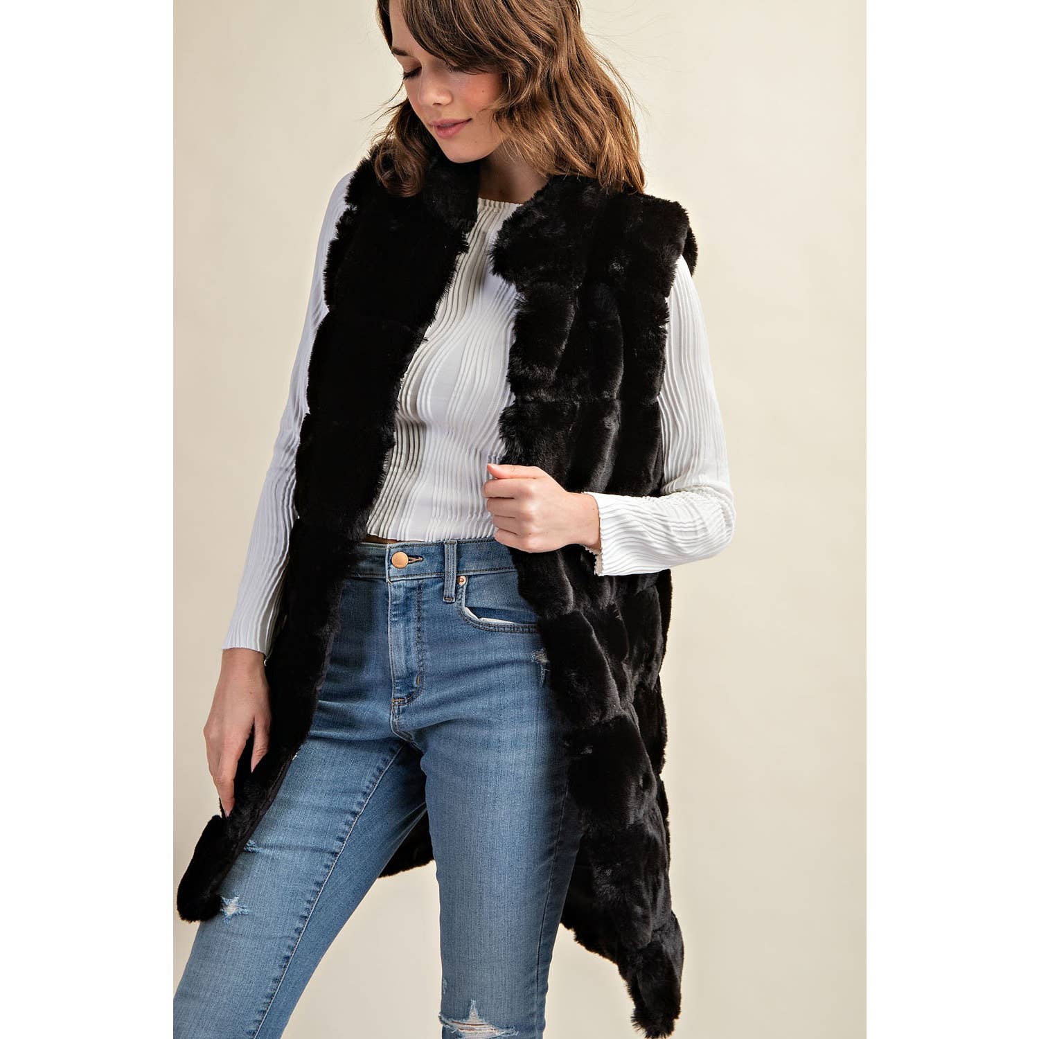 LONG FURRY TIERED HIGH NECK PUFFER VEST: Black