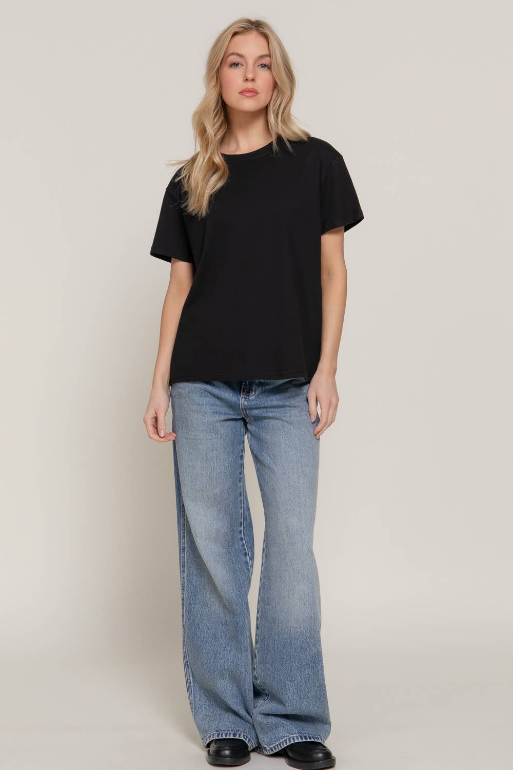 Short Sleeve Round Neck Tee: BLK