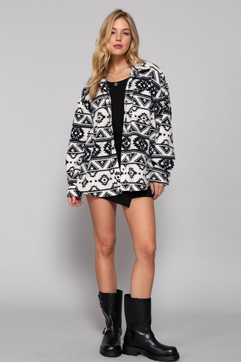 Long Sleeve Printed Fleece Shacket: IVY-ivory/black