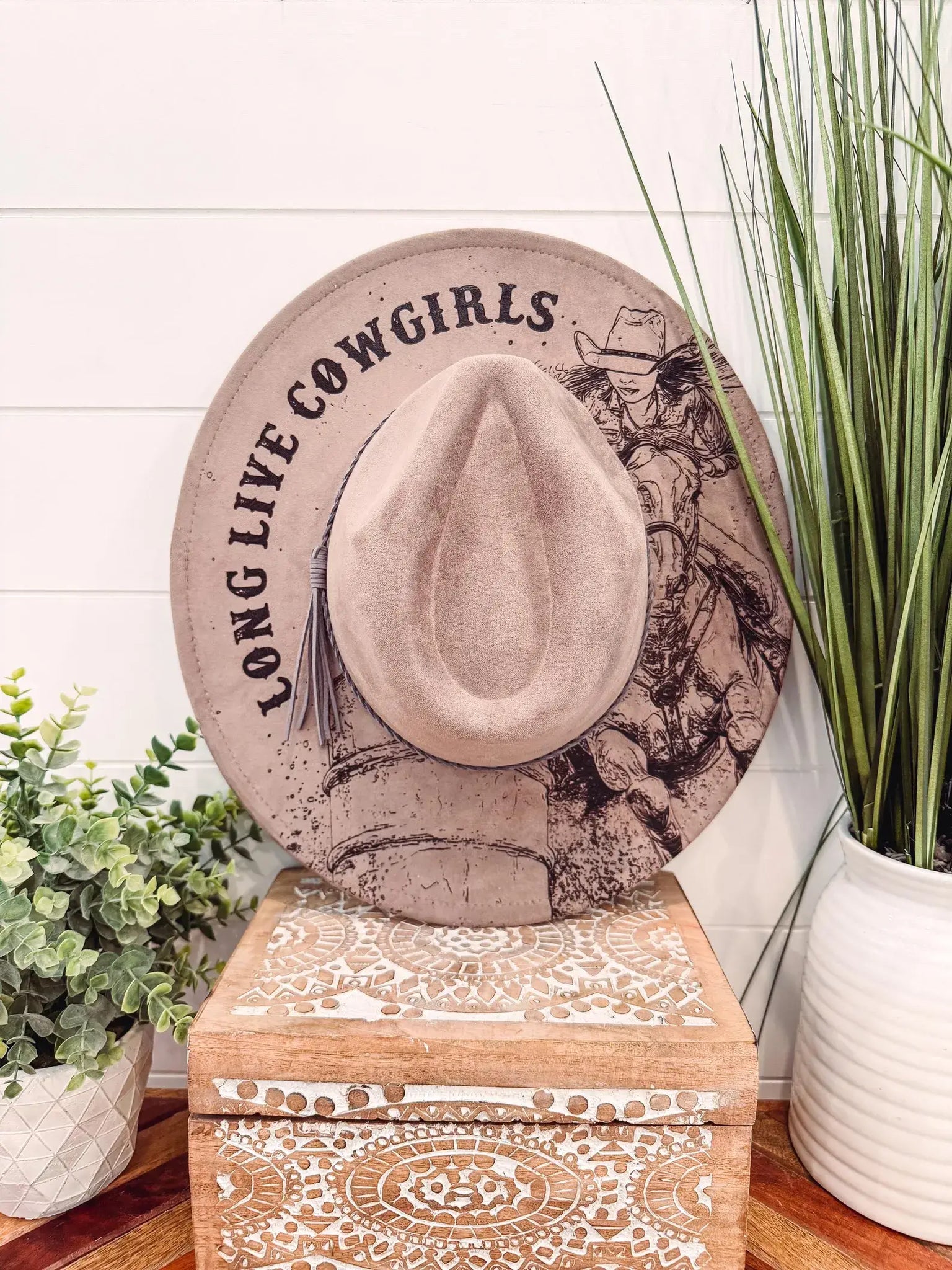 Engraved Barrel Racing Hat: Mocha