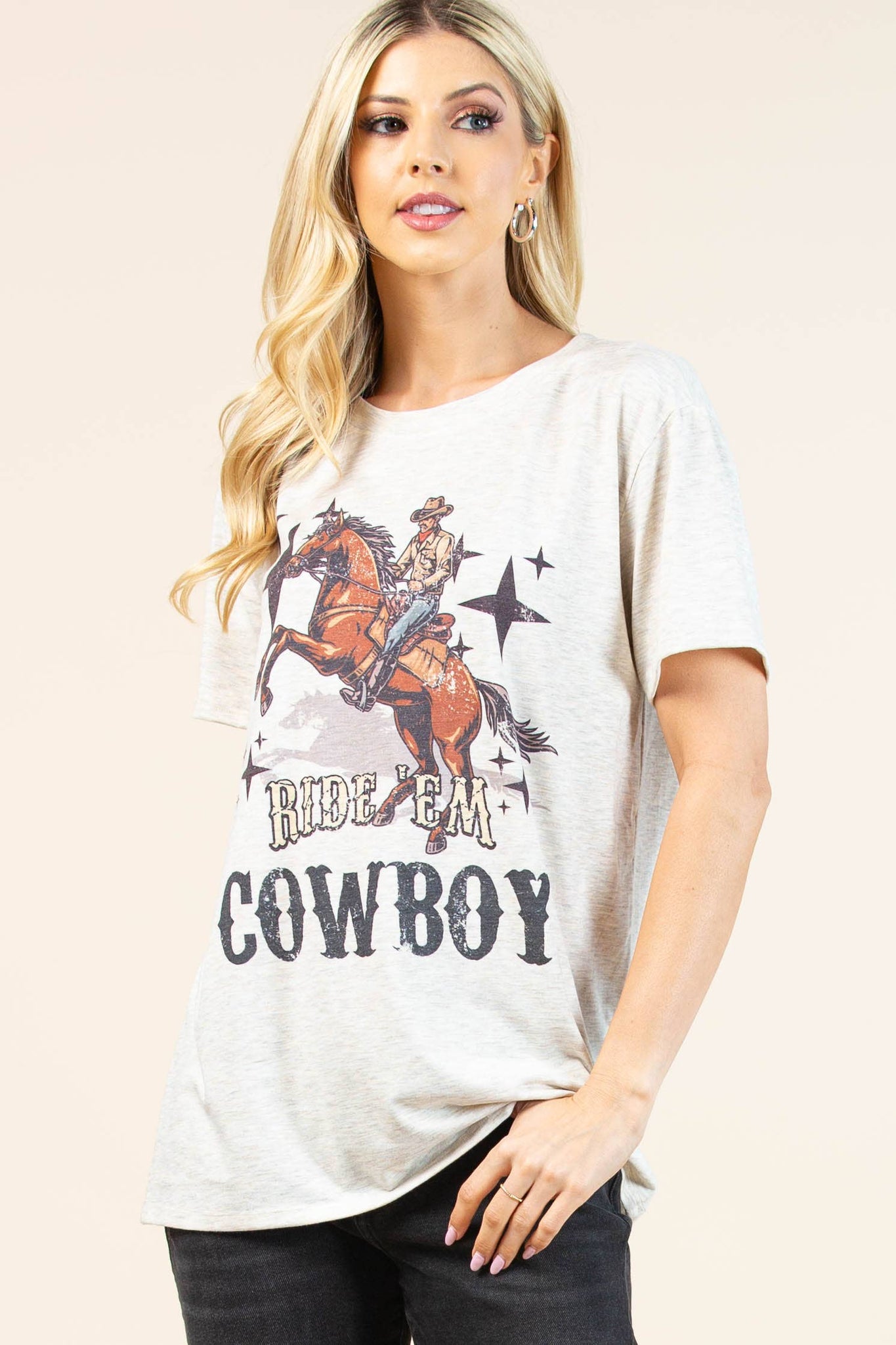 AV1205-PAMELA RIDE'EM COWBOY GRAPHIC T-SHIRT : Oatmeal/Multi / Contemporary