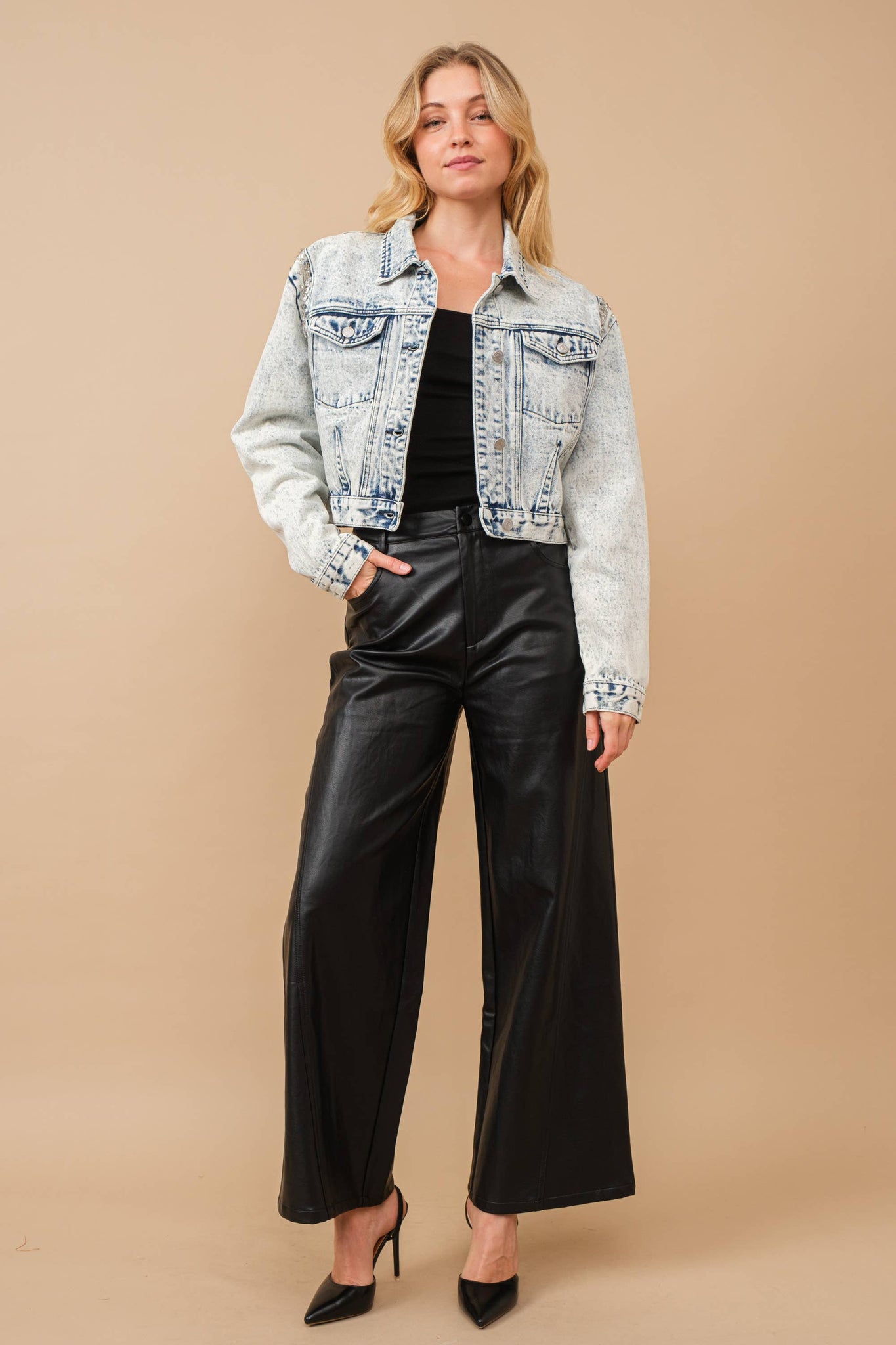 80037J - Acid Washed Shoulder Beading Denim Jacket: LIGHT WASH