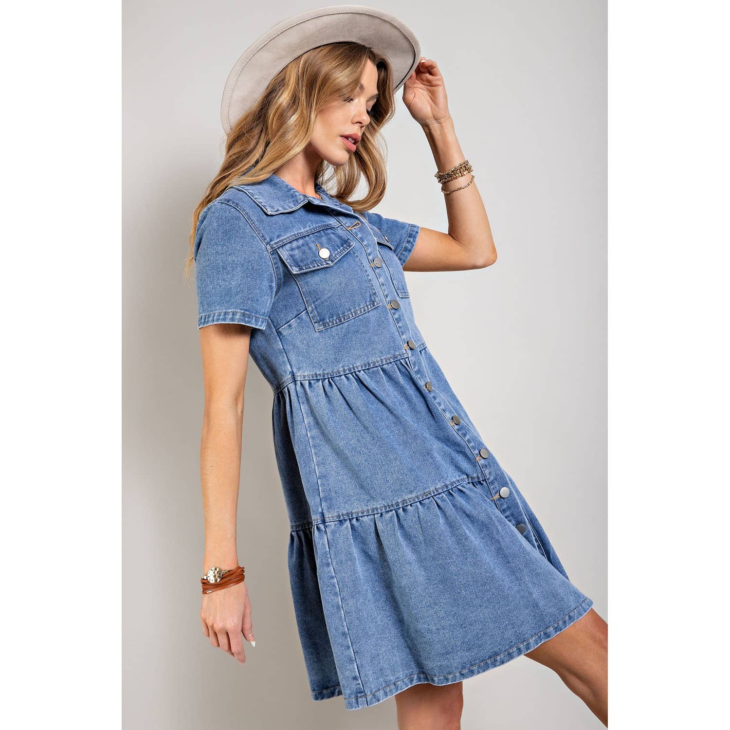 DENIM BUTTON DOWN RUFFLE HEM DRESS: Medium Denim