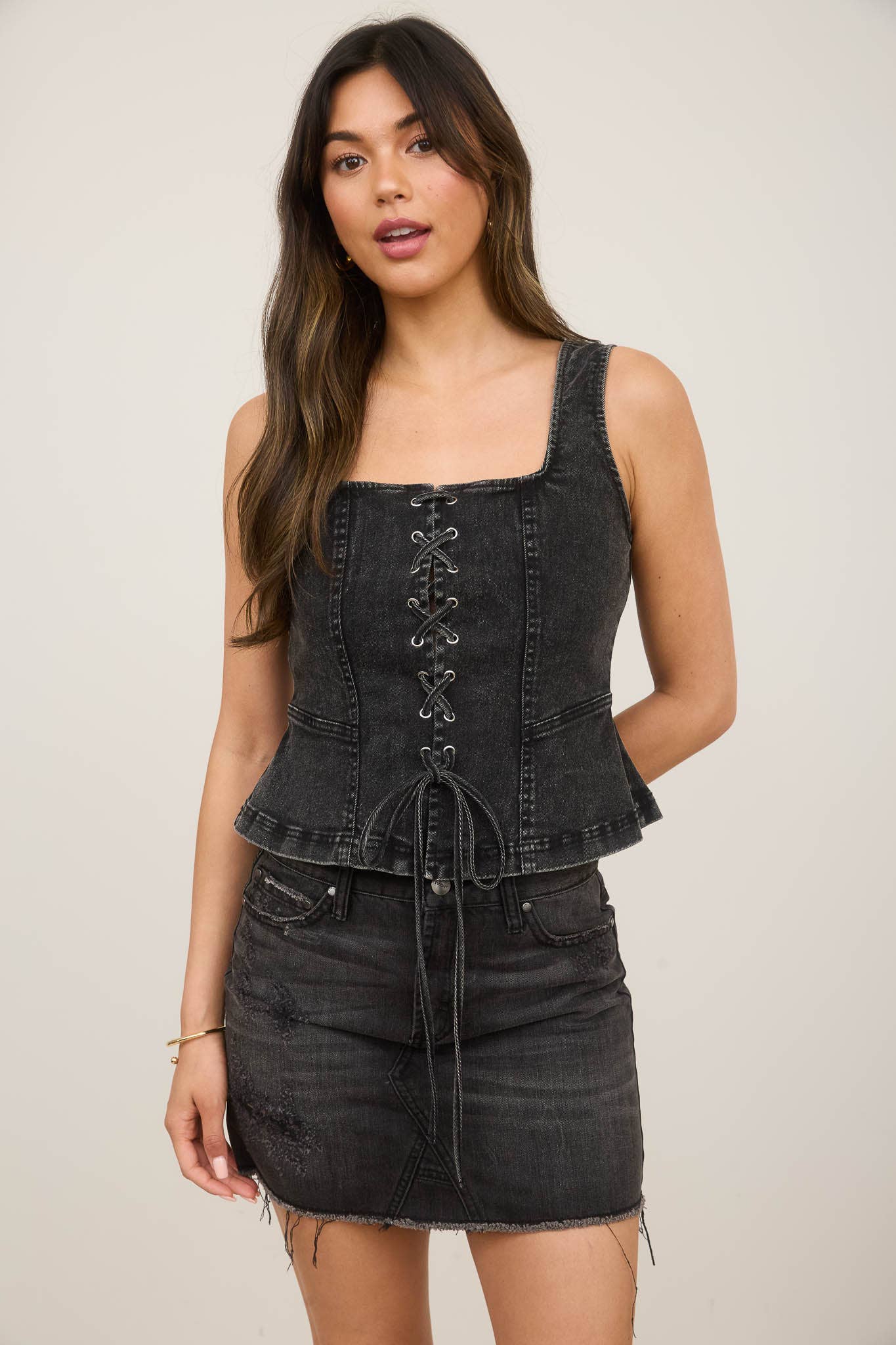 LACE UP FRONT SLEEVELESS DENIM TOP : BLACK