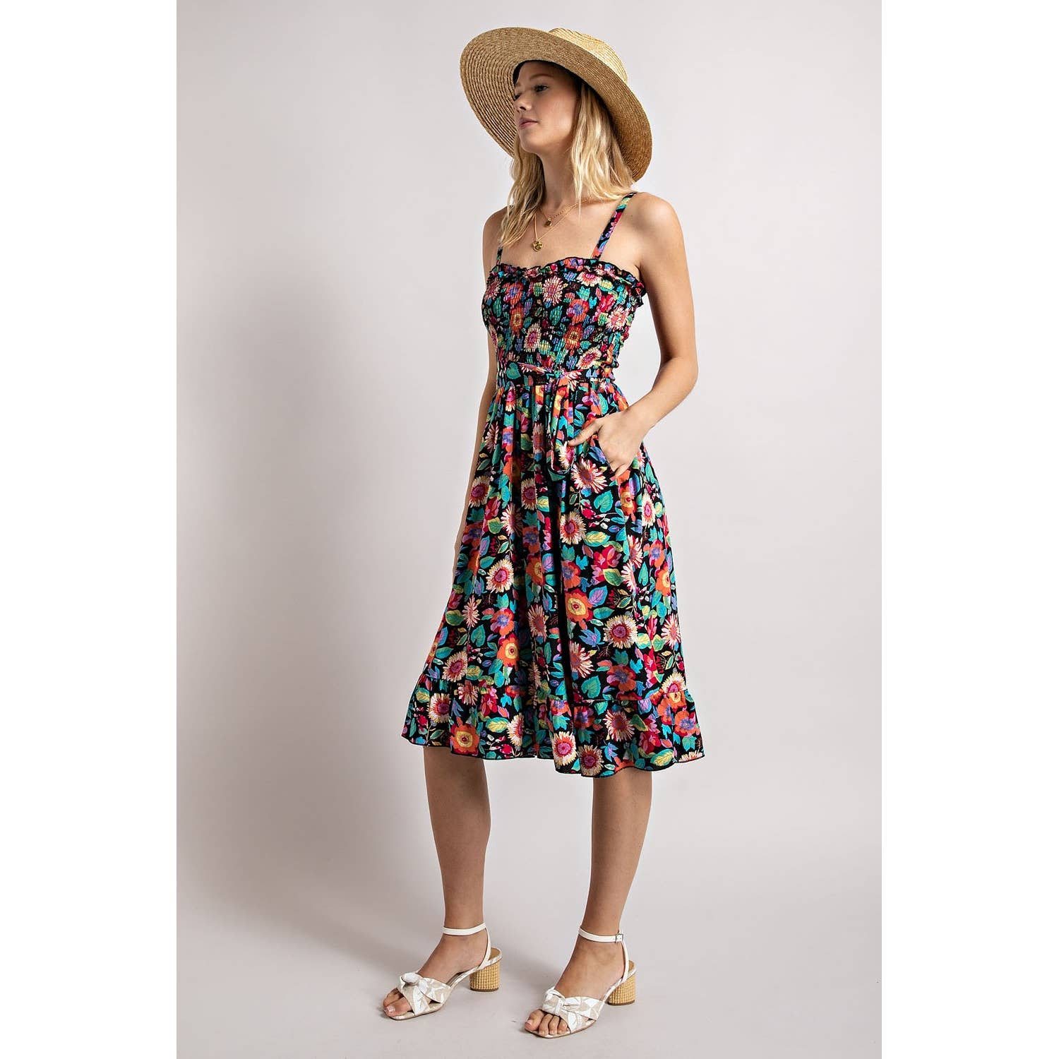 FLOWER PRINT SMOCKING DRESS: Black Combo