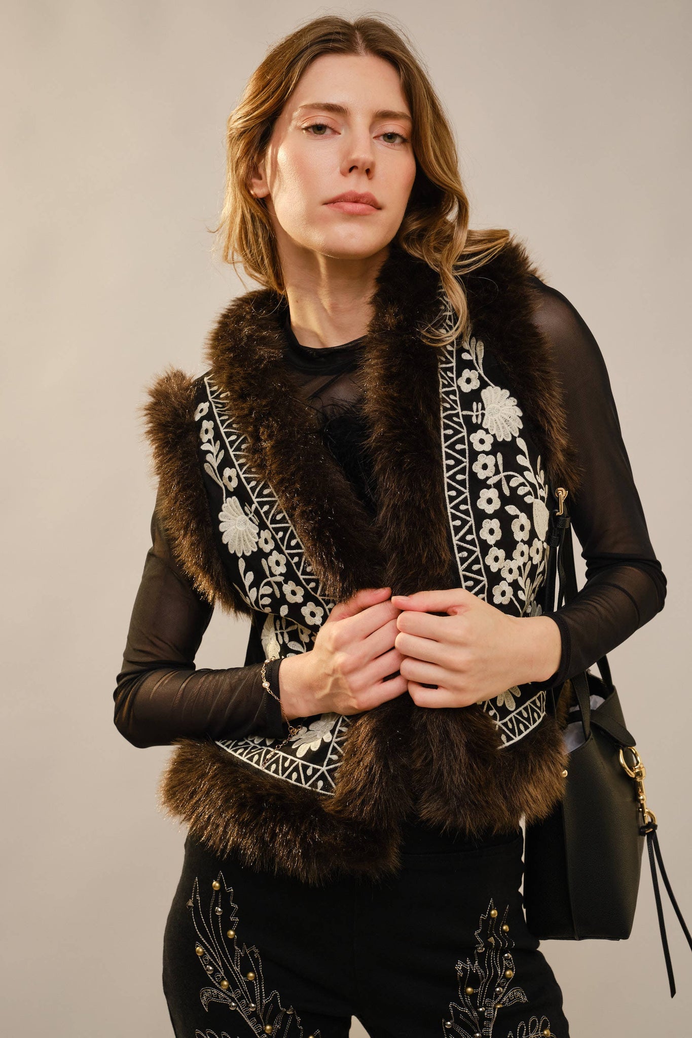 91718V Embroidered Suede Vest With Fur Trim: BLACK