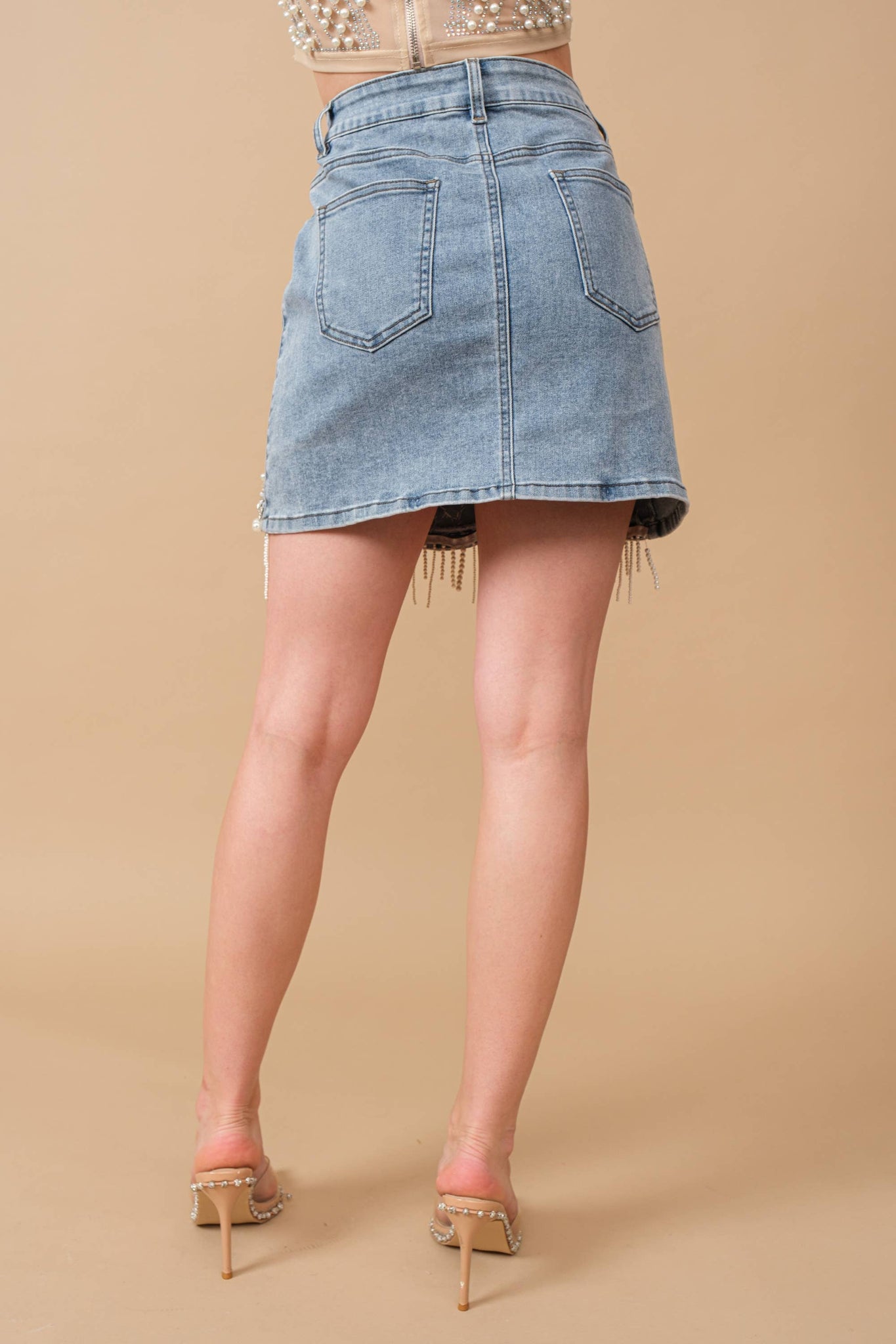 80038S - Stretch Denim Embellished Pearl Fringe Mini Skirt: MED WASH