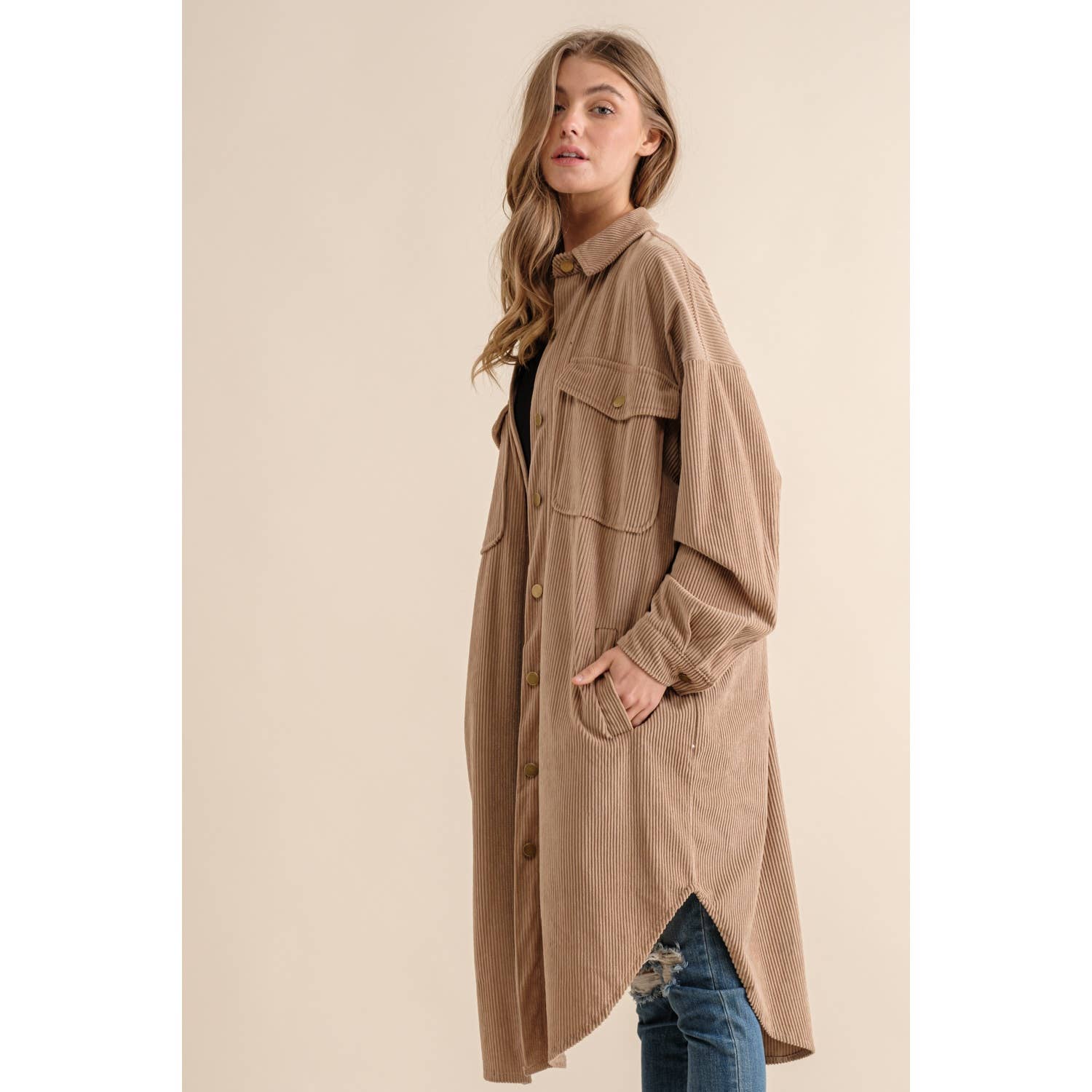 LONG CORDUROY BUTTON DOWN SHIRT JACKET SHACKET: Warm Taupe