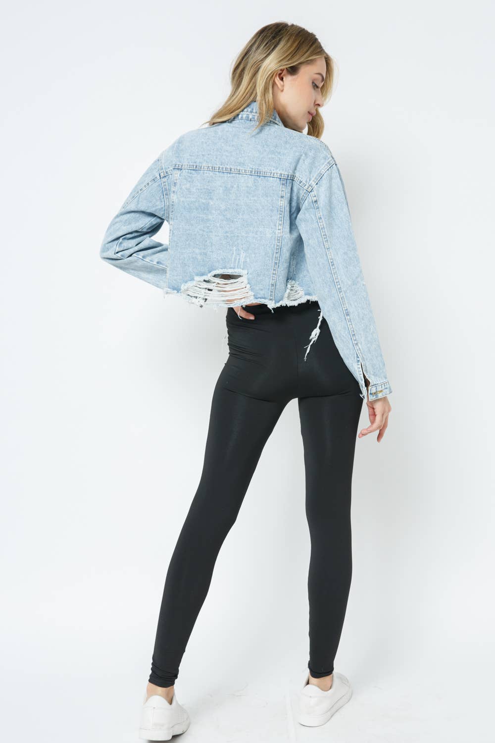 12752J - RIPPED DENIM CROP JACKET: LIGHT BLUE