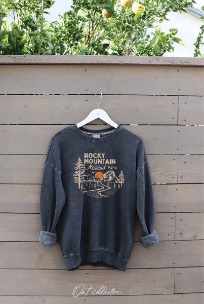 ROCKY MOUNTAIN  Mineral Graphic Sweatshirt: VINTAGE BLACK