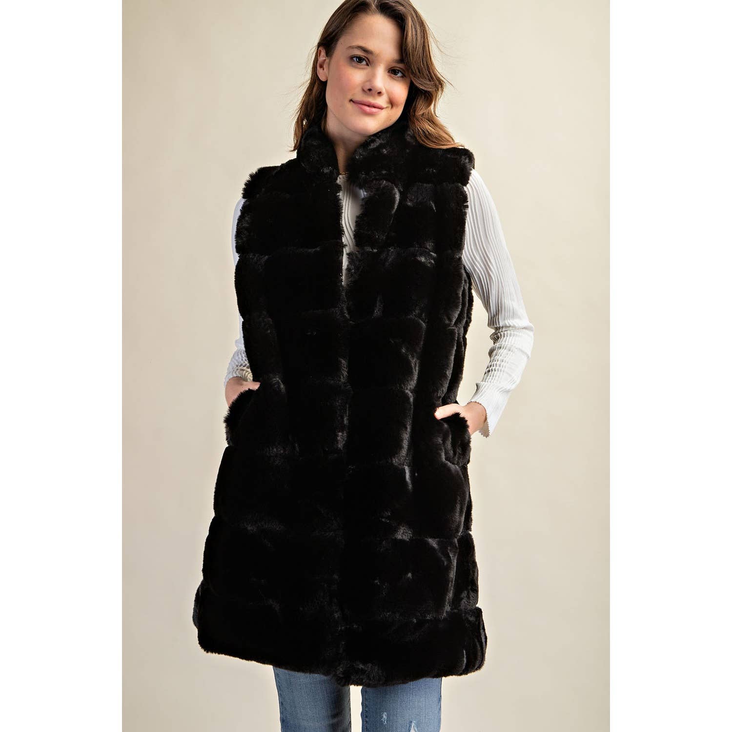 LONG FURRY TIERED HIGH NECK PUFFER VEST: Black