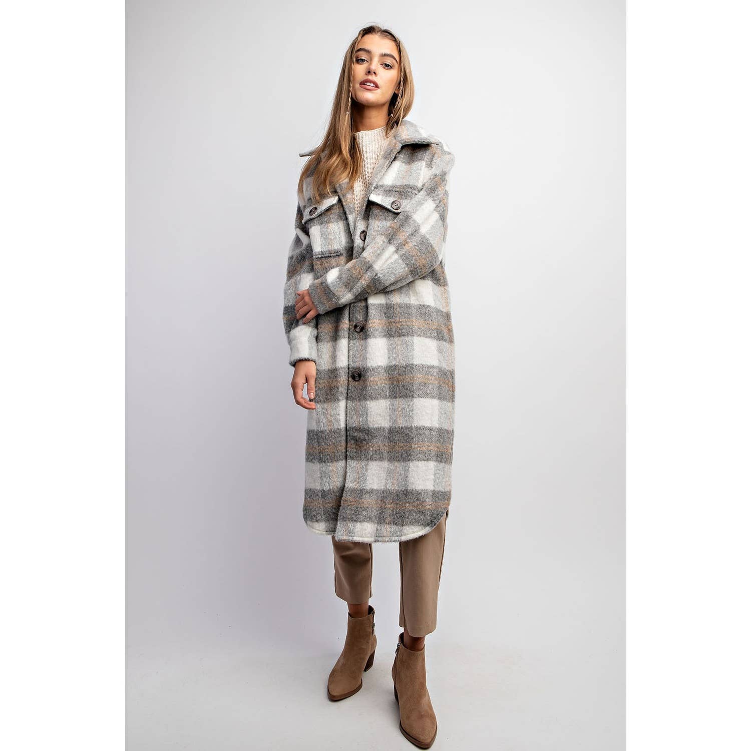 OVERSIZED PINK CHECKERED FLUFFY PLAID JACKET: Grey Mix