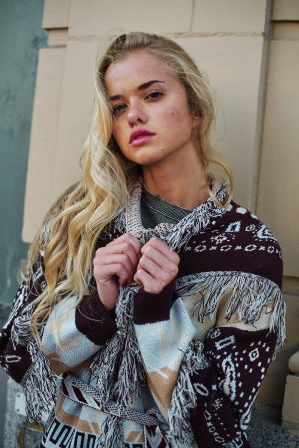 Fringe Trim Jacquard Knit Belted Cardigan: BLUE BROWN