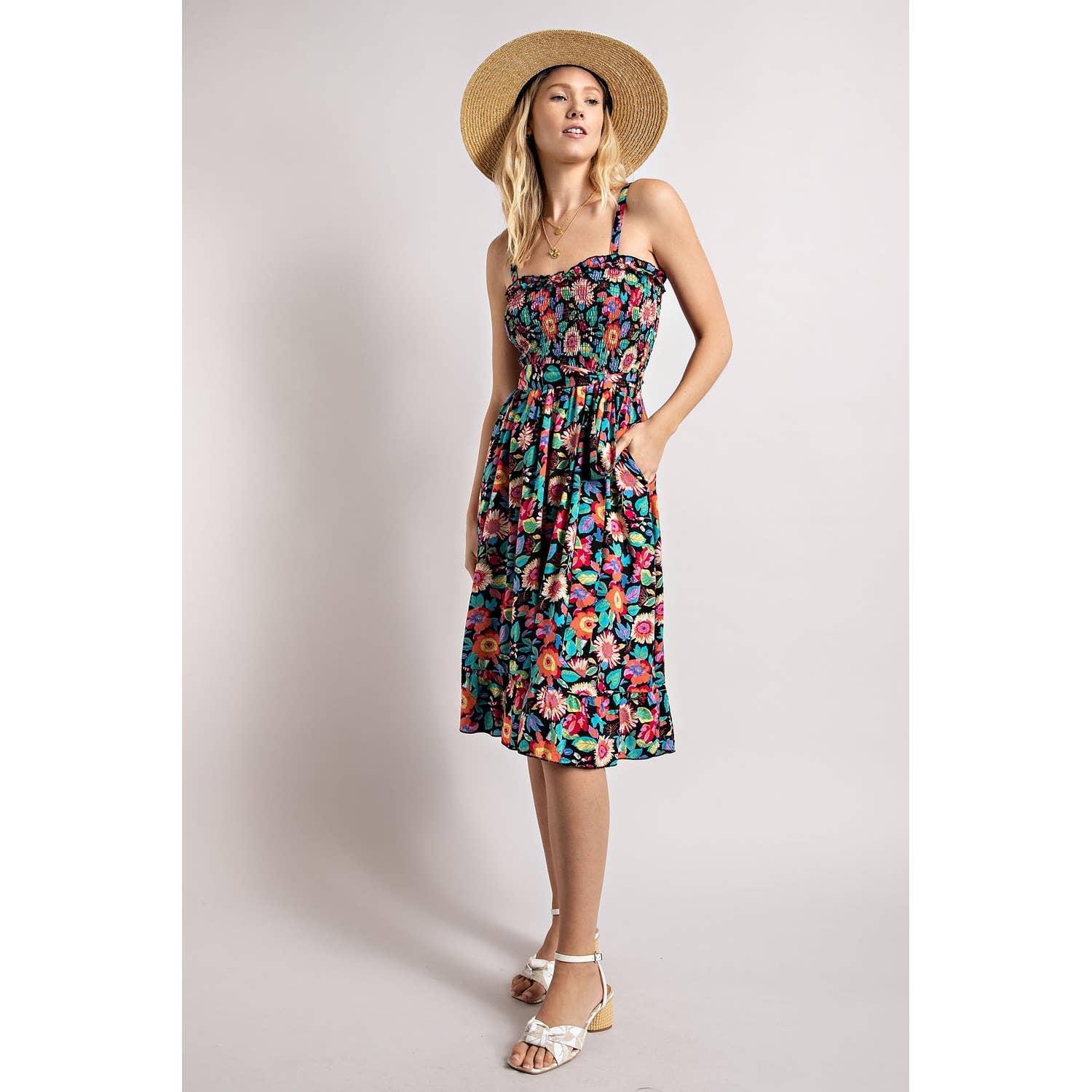 FLOWER PRINT SMOCKING DRESS: Black Combo