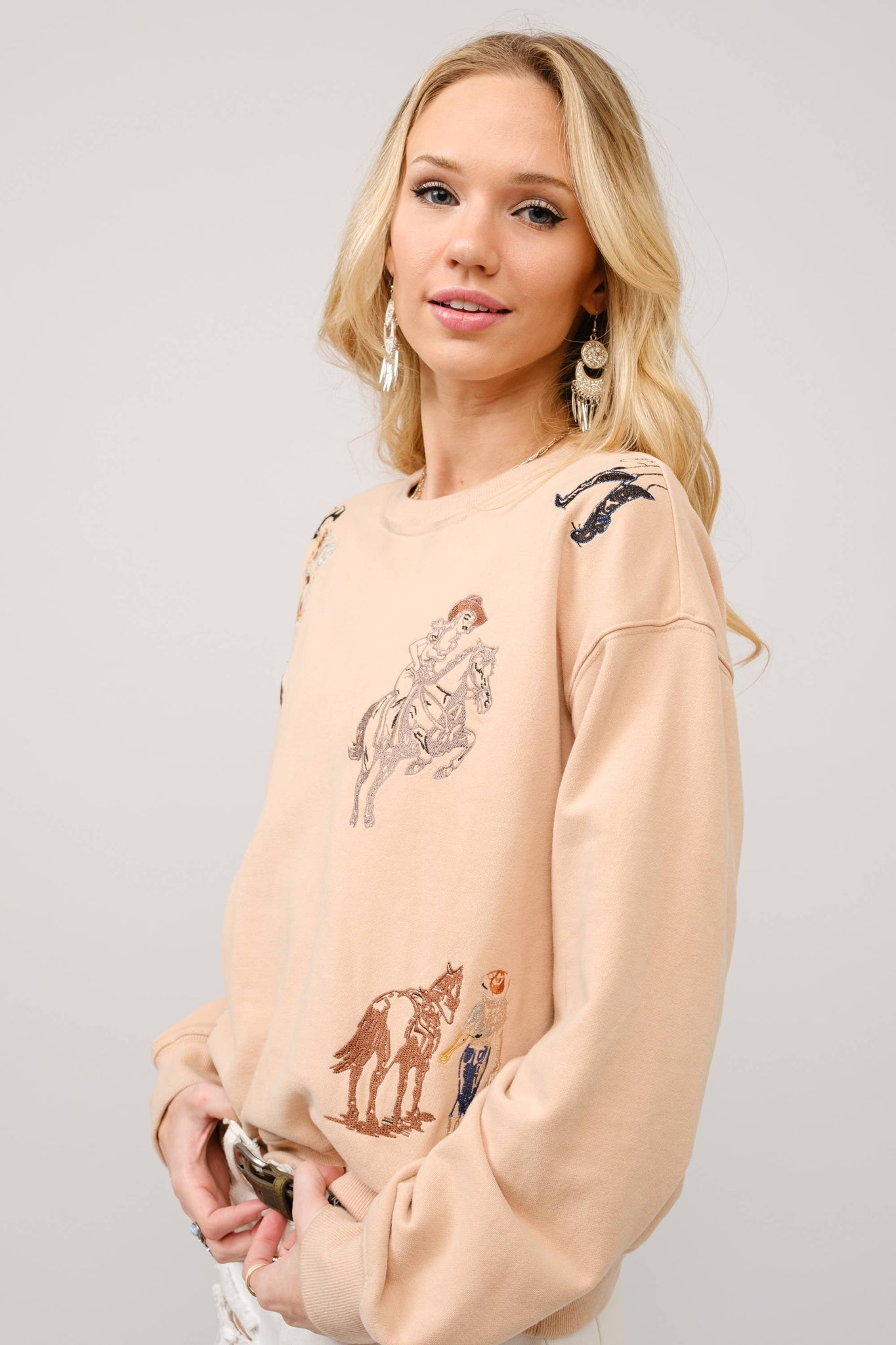 23230T - Western Motif Embroidered Graphic Sweatshirt