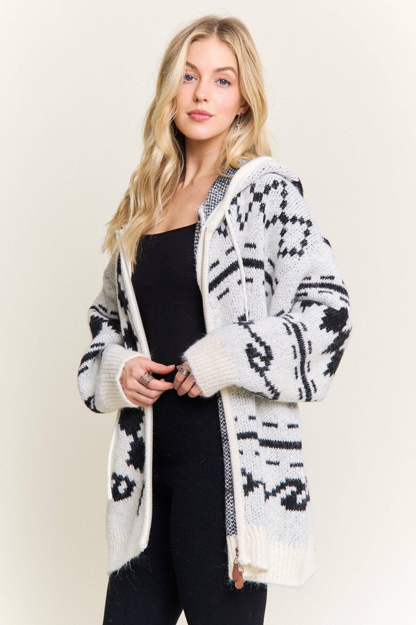 CESW4139-ZIP-UP AZTEC HOODED KNIT CARDIGAN:ONESIZE