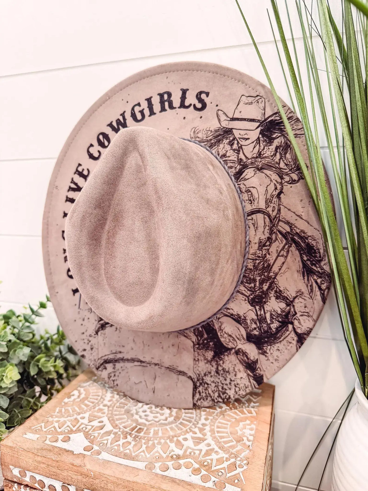 Engraved Barrel Racing Hat: Mocha