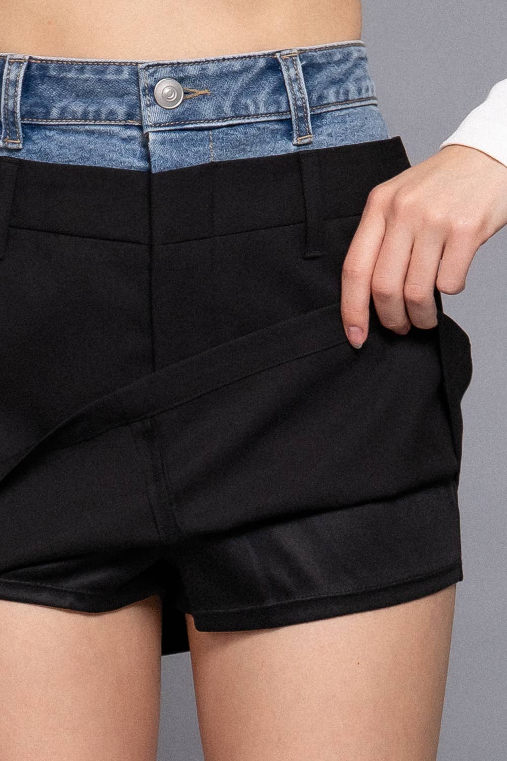 Contrast Denim Waist Mini Skirt: BLK-BLACK