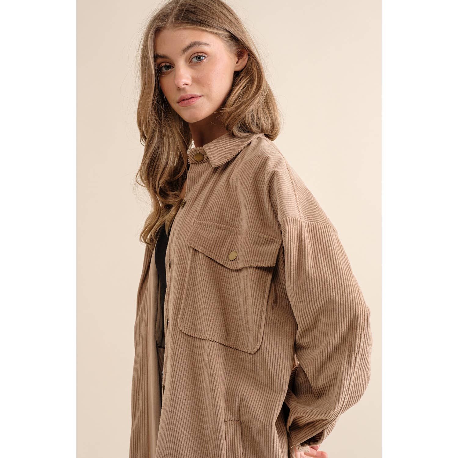 LONG CORDUROY BUTTON DOWN SHIRT JACKET SHACKET: Warm Taupe