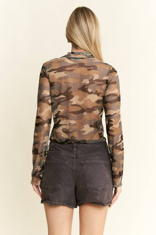 CAMO PRINT MESH TOP: Camouflage