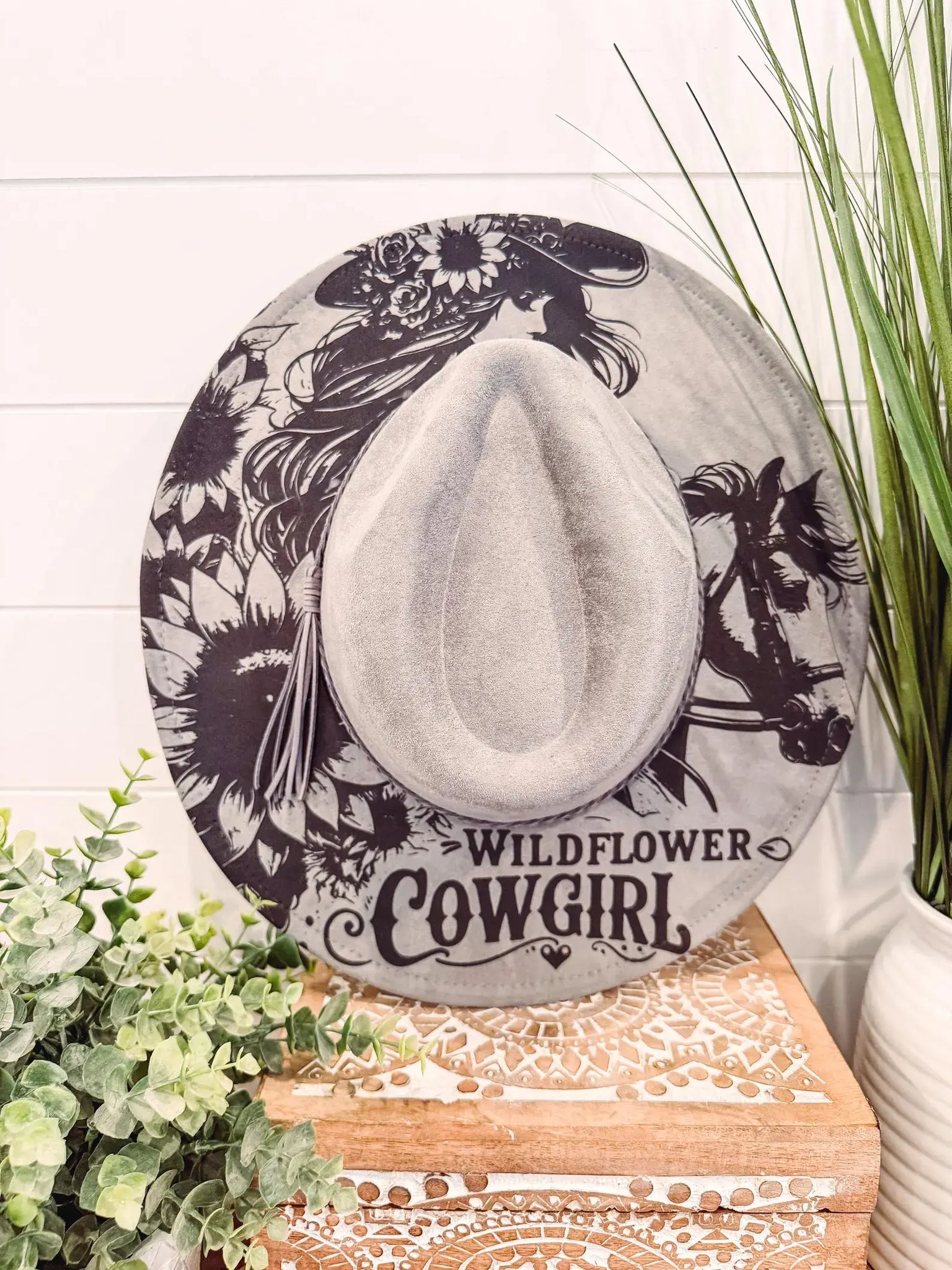 Engraved Cowgirl Hat : Mocha
