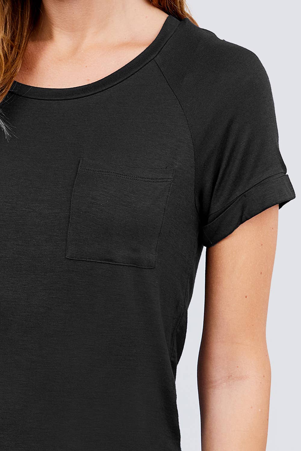 Short Raglan Sleeve Round Neck with pocket