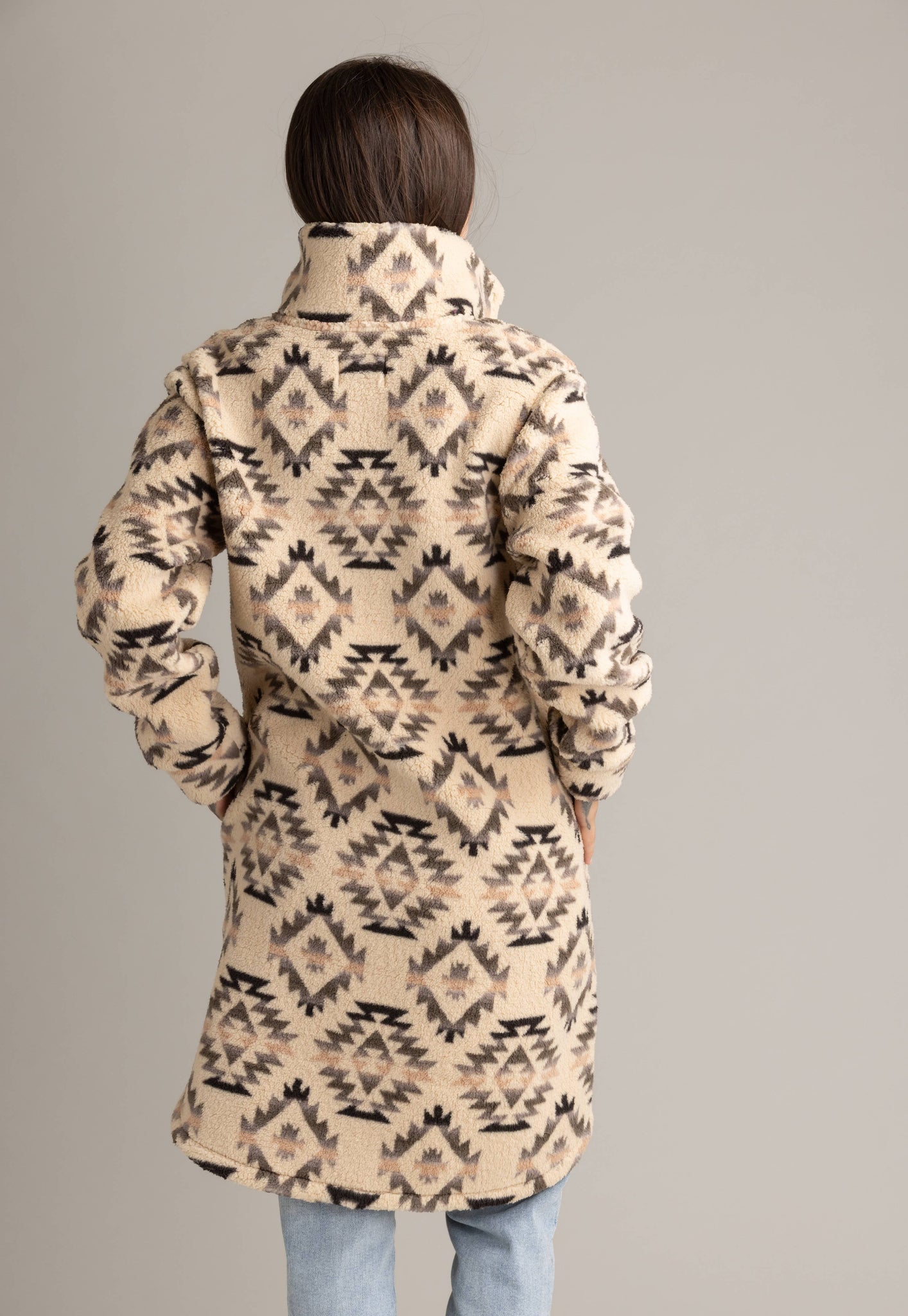 Women's Ainsley Long Ultra Plush Sherpa Shacket: Wood Ash Diamond Aztec
