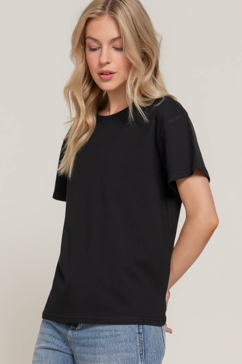 Short Sleeve Round Neck Tee: BLK