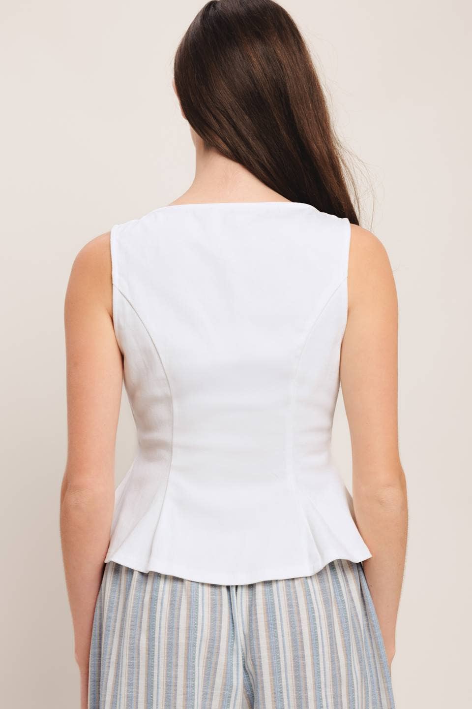 A solid woven top - IJ10313: WHITE DENIM / Contemporary