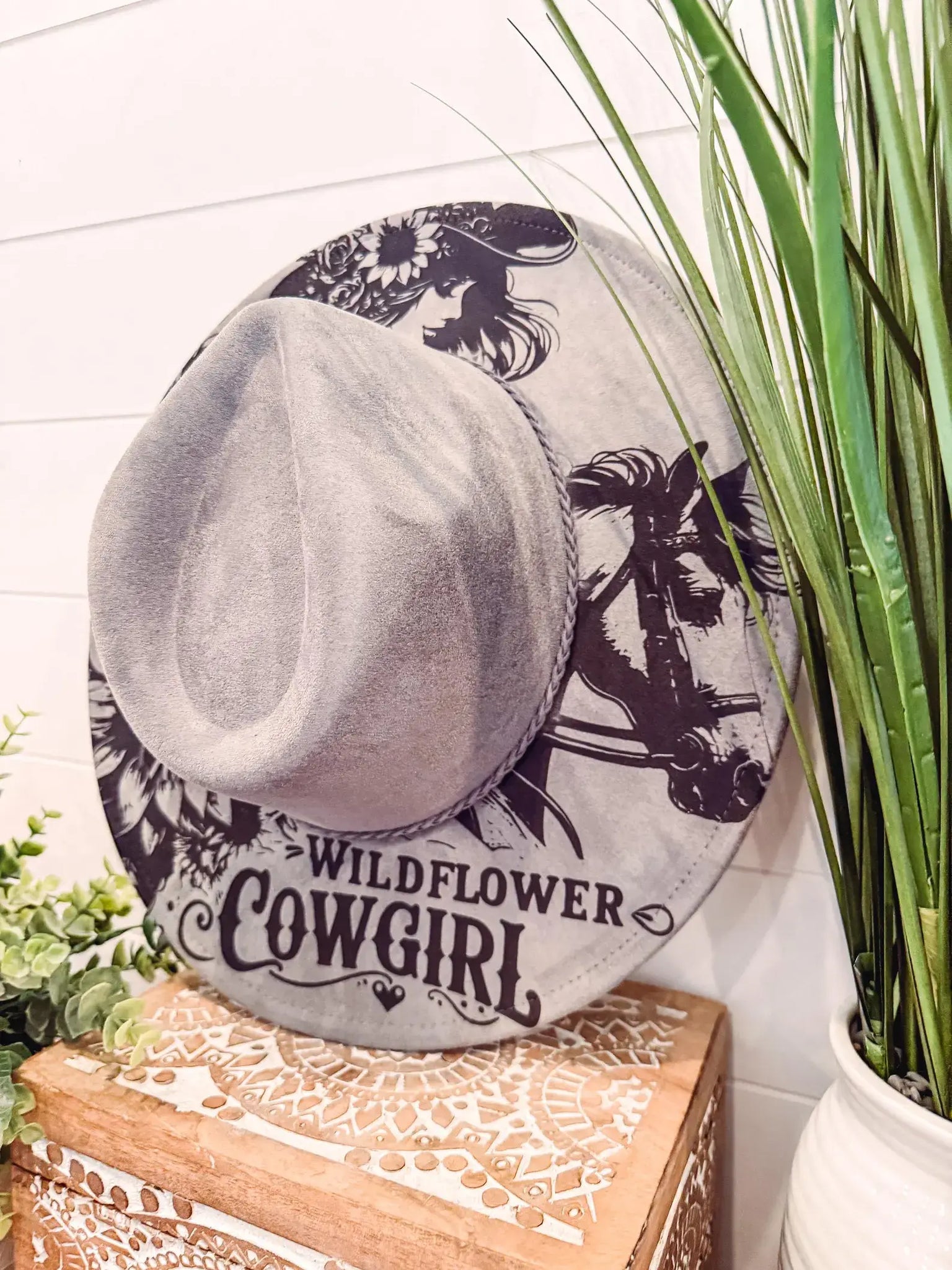 Engraved Cowgirl Hat : Mocha