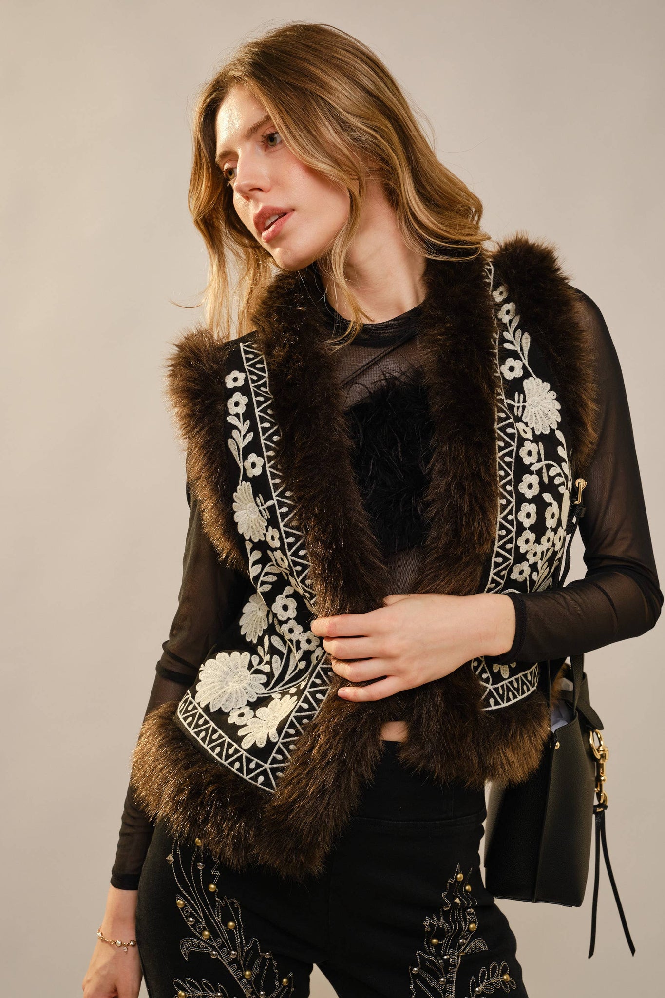 91718V Embroidered Suede Vest With Fur Trim: BLACK