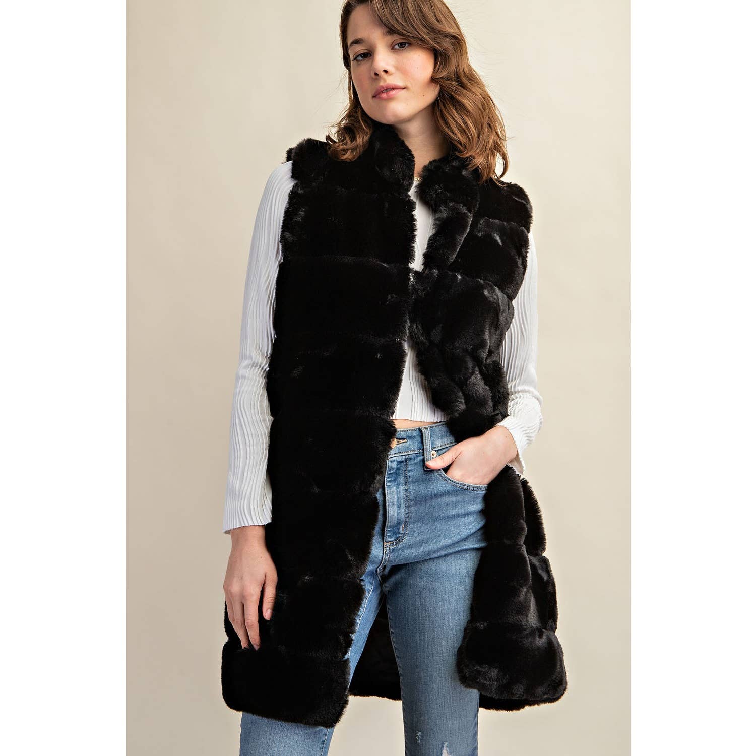 LONG FURRY TIERED HIGH NECK PUFFER VEST: Black