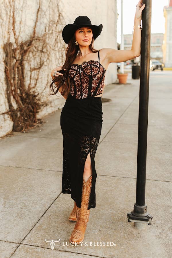 Black Lace Lined Slit Hem Maxi Skirt: