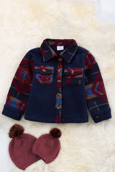 💎Navy blue sherpa shacket with geometric printed sleeve. TPG65133050SOL