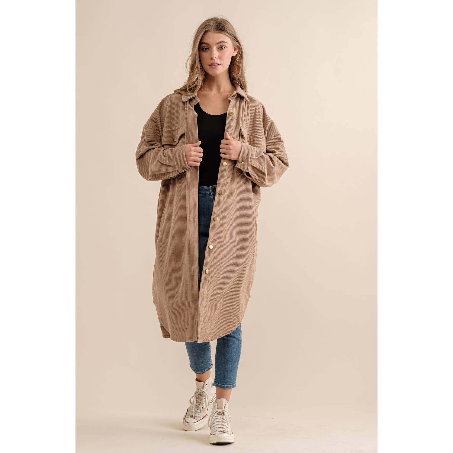 LONG CORDUROY BUTTON DOWN SHIRT JACKET SHACKET: Warm Taupe