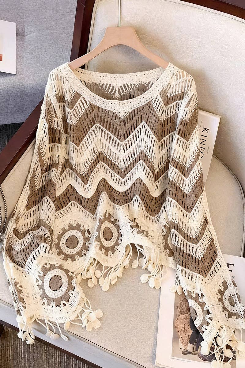 Zigzag Pattern Sweater with Tassels: BLACK / One Size