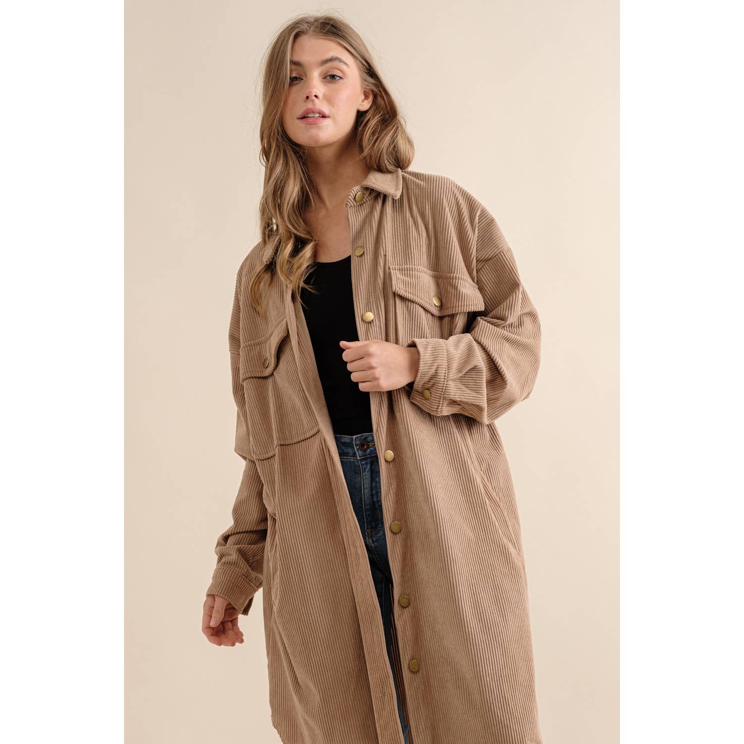 LONG CORDUROY BUTTON DOWN SHIRT JACKET SHACKET: Warm Taupe